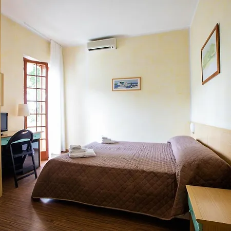 Hotel La Tavernetta Dei Ronchi 3*