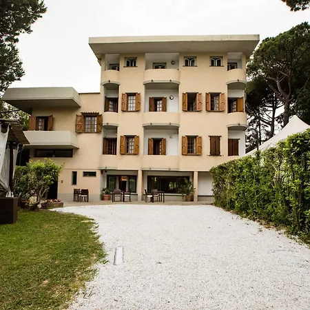 La Tavernetta Dei Ronchi Hotel Marina di Massa