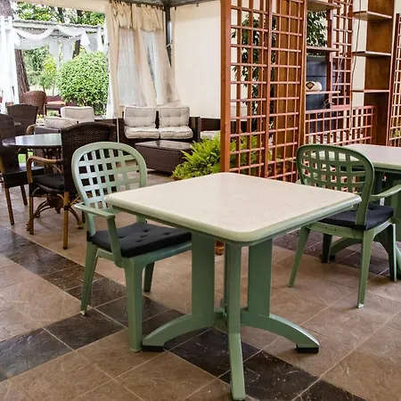Hotel La Tavernetta Dei Ronchi