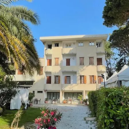 Hotel La Tavernetta Dei Ronchi