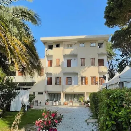 Hotel La Tavernetta Dei Ronchi